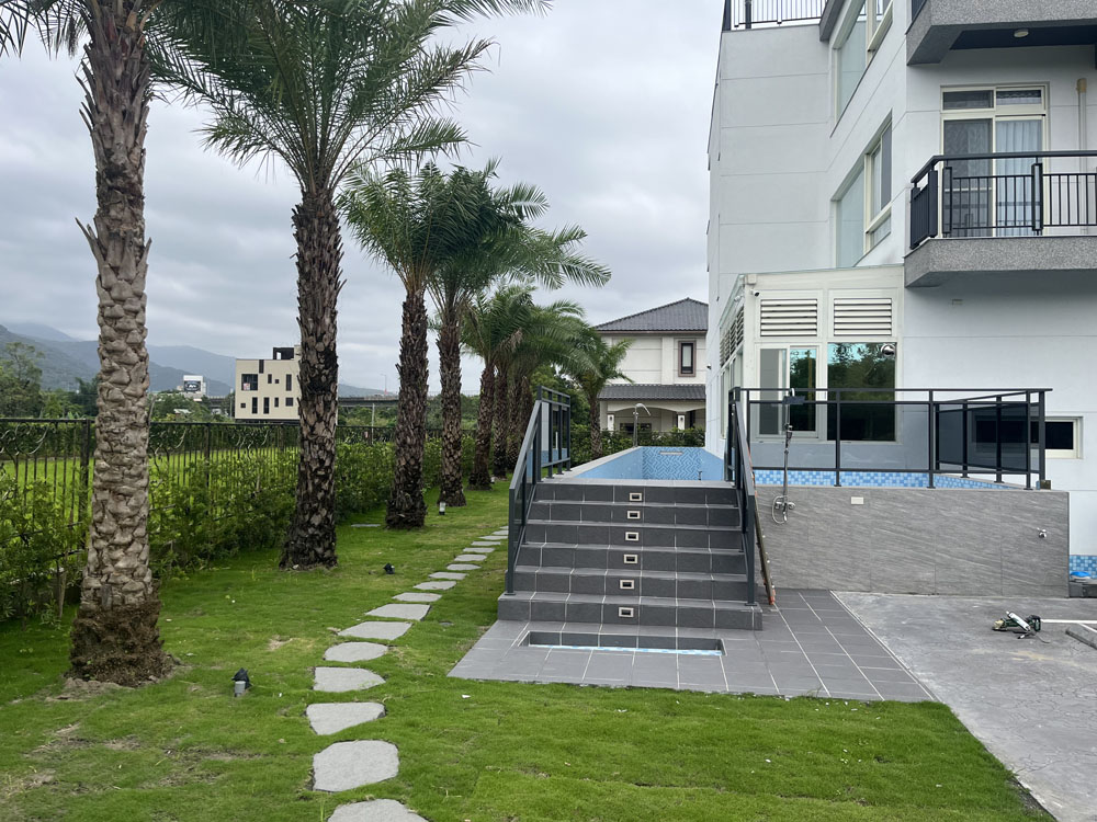 礁溪-庭園游泳池